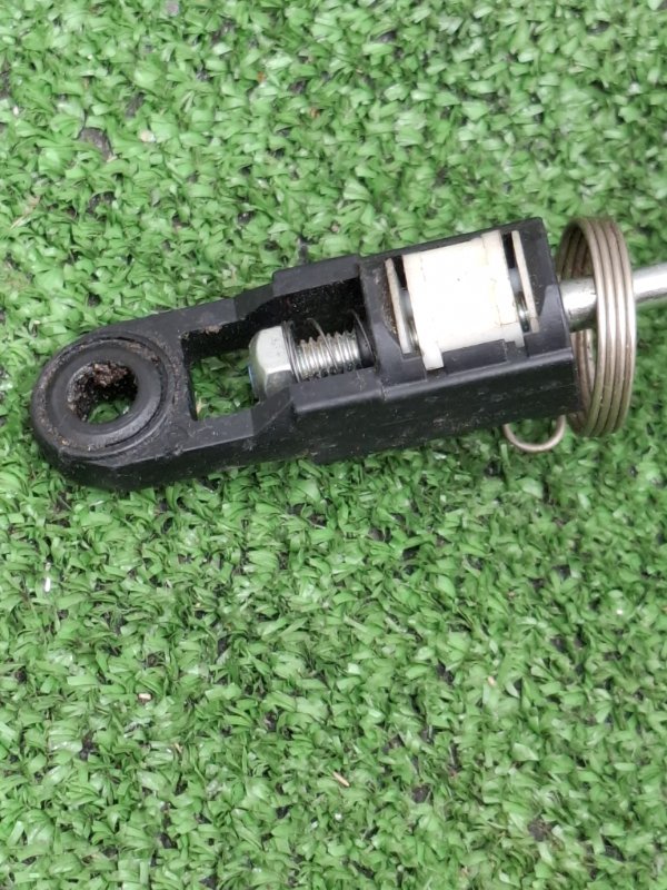 Трос переключения акпп Toyota AVENSIS 2012 ZRT272