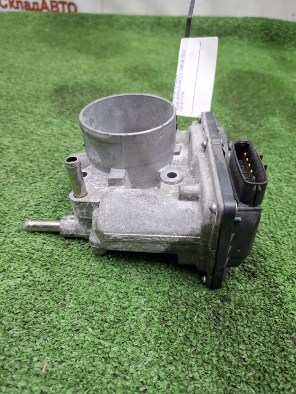 Дроссельная заслонка Toyota AVENSIS 2012 ZRT272