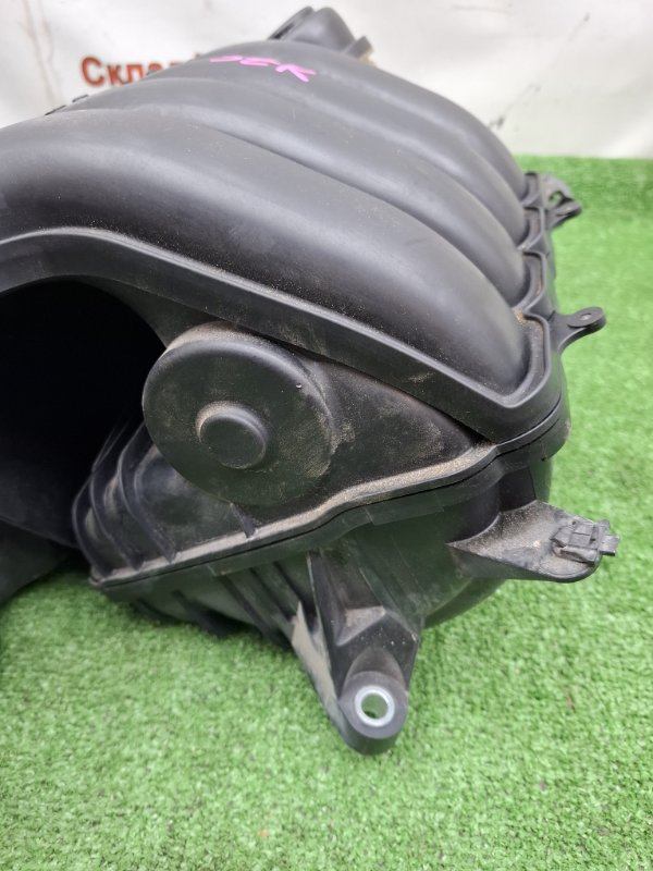 Коллектор впускной Toyota AVENSIS 2012 ZRT272