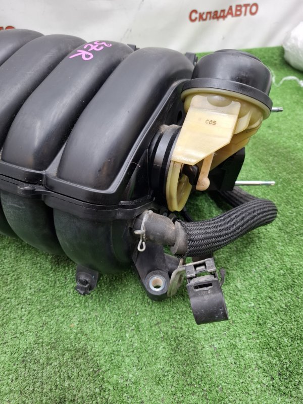 Коллектор впускной Toyota AVENSIS 2012 ZRT272