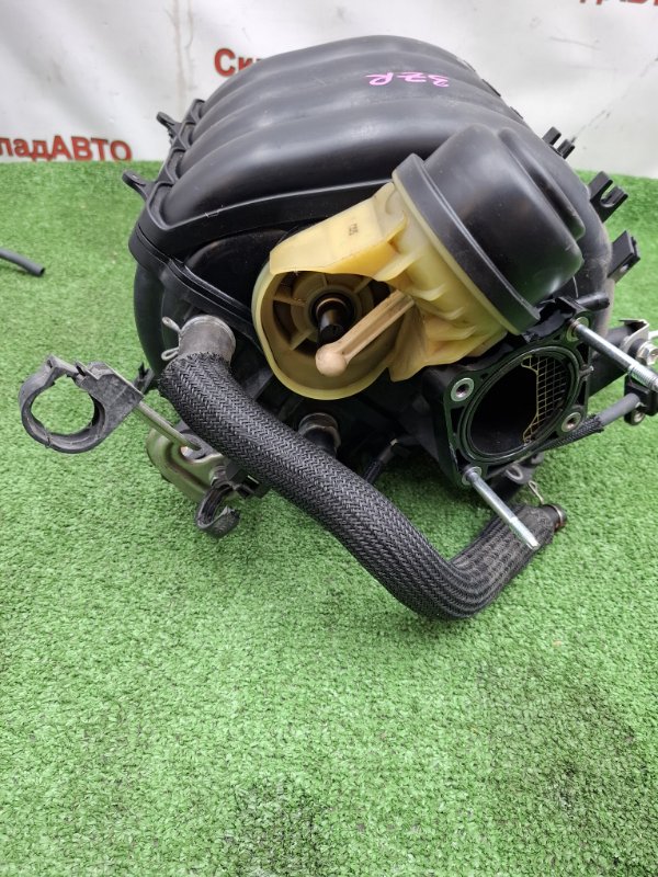 Коллектор впускной Toyota AVENSIS 2012 ZRT272