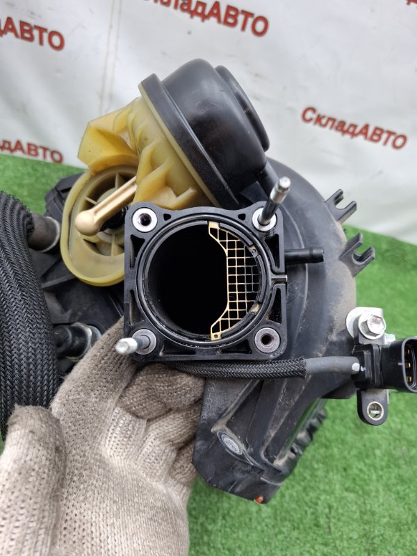 Коллектор впускной Toyota AVENSIS 2012 ZRT272