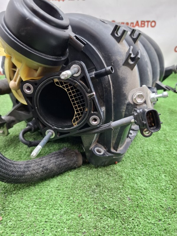 Коллектор впускной Toyota AVENSIS 2012 ZRT272