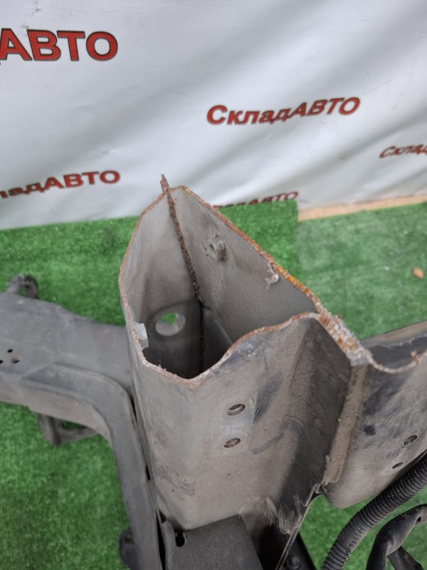 Рамка радиатора MITSUBISHI OUTLANDER 2010 CW5W