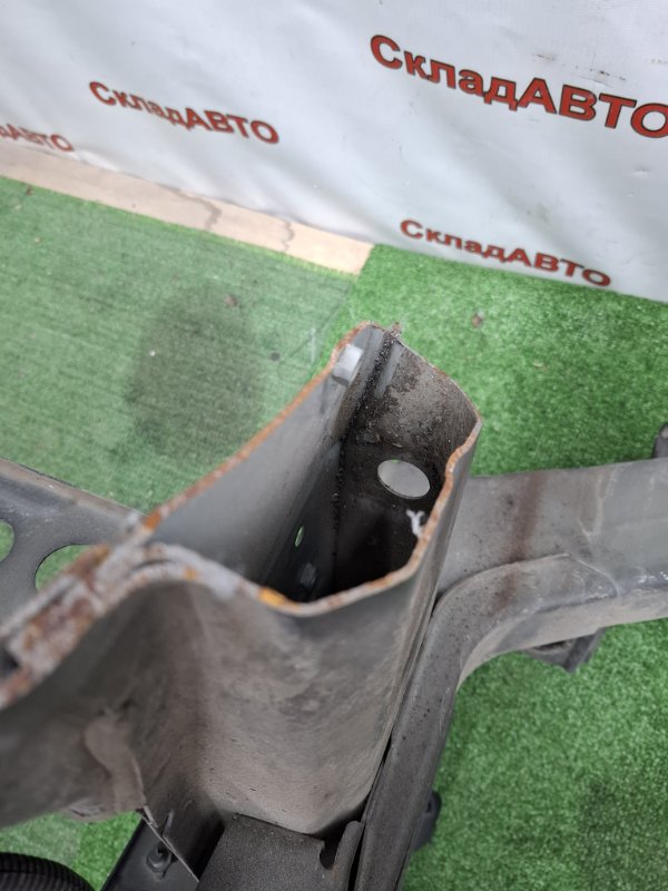 Рамка радиатора MITSUBISHI OUTLANDER 2010 CW5W