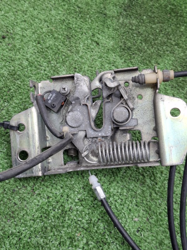 Замок капота MITSUBISHI OUTLANDER 2010 CW5W