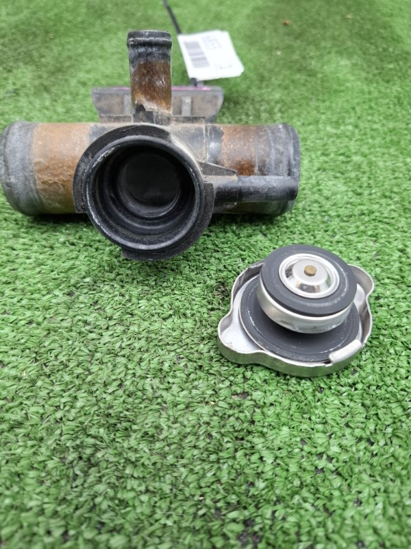 Горловина радиатора MITSUBISHI OUTLANDER 2010 CW5W