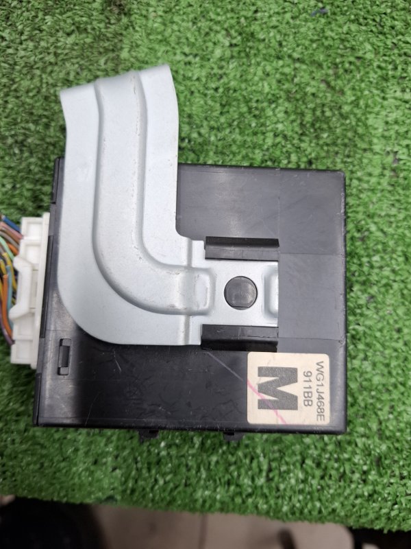 Блок управления дверьми NISSAN March 2009 BNK12