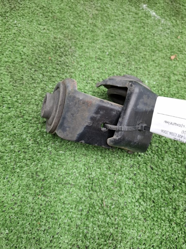 Кронштейн радиатора Suzuki Grand Vitara 2006 TD54W