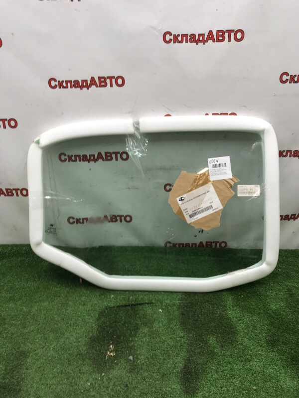 Стекло двери Toyota Corolla 2006-2013 150/151