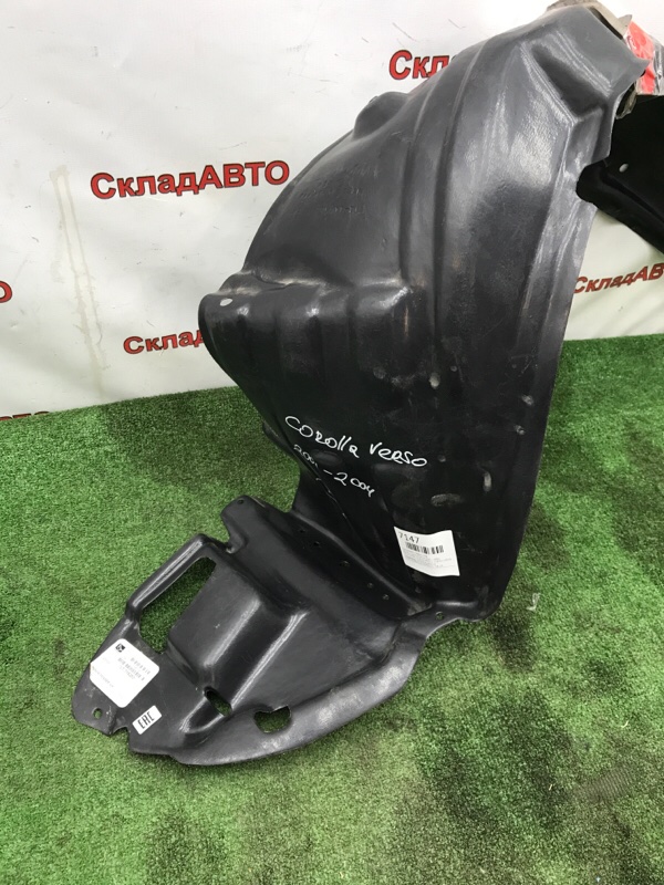 Подкрылок Toyota Corolla Verso 2001-2004