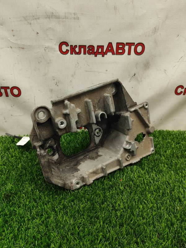 Кронштейн опоры двигателя NISSAN Cube 2007 BZ11