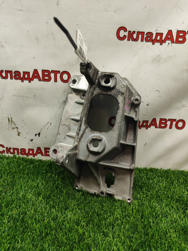 Кронштейн опоры двигателя NISSAN Cube 2007 BZ11