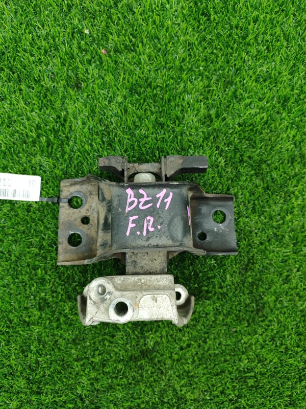 Подушка двигателя NISSAN Cube 2007 BZ11