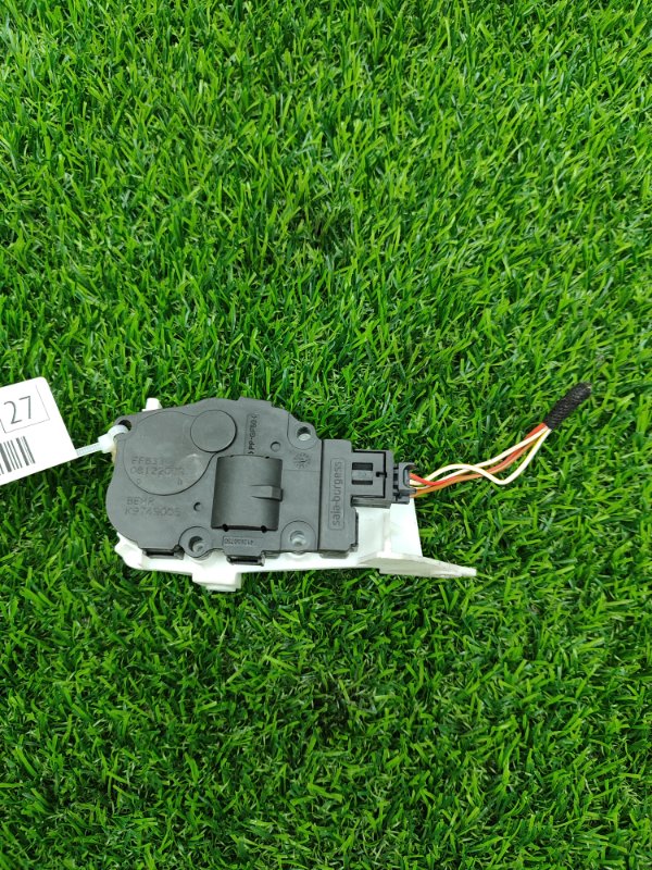 Сервопривод заслонок печки Audi A4 2010 8KCDH