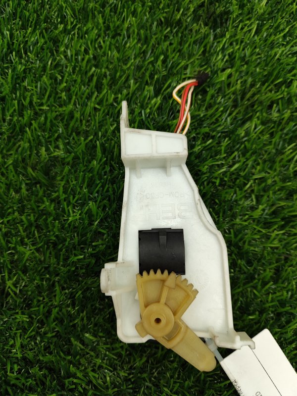 Сервопривод заслонок печки Audi A4 2010 8KCDH