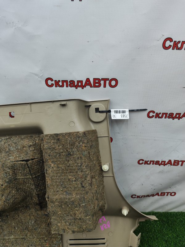 Обшивка багажника NISSAN Cube 2007 BZ11