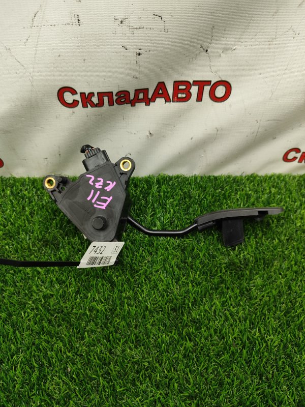Педаль газа NISSAN NOTE 2012 E11