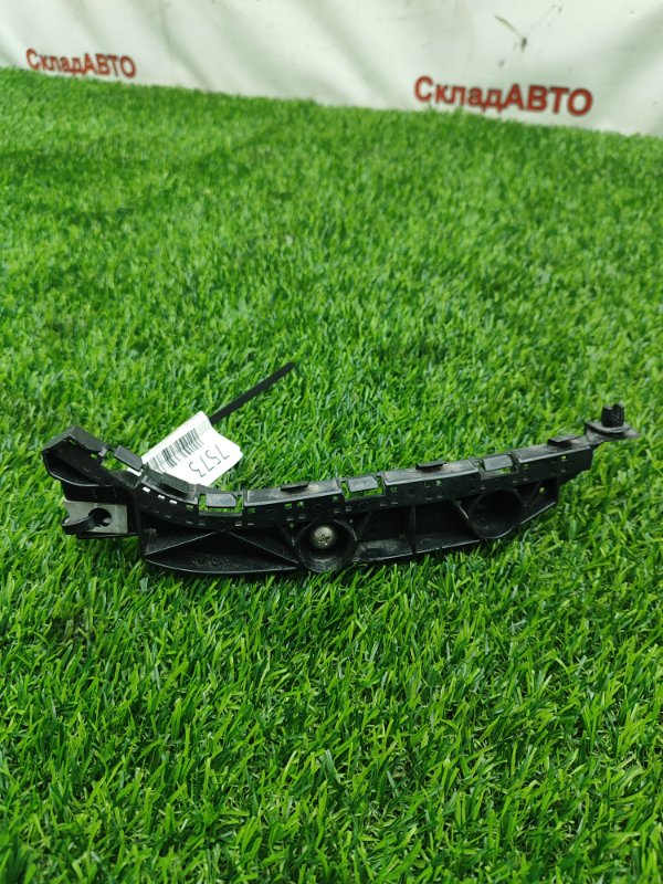 Кронштейн бампера Honda Civic 2009 FD1