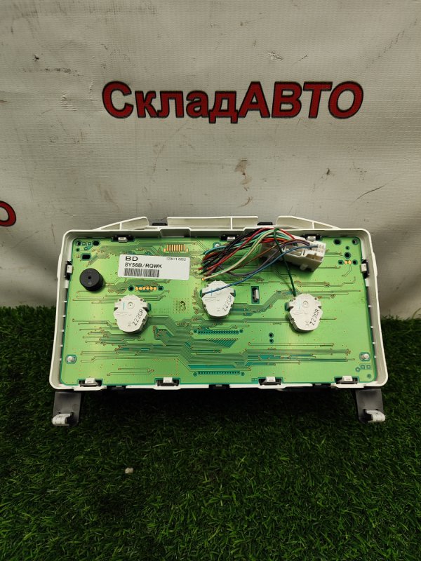 Панель приборов NISSAN NOTE 2012 E11