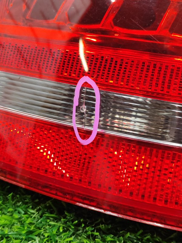 Фонарь в крыло Audi A4 2010 8KС