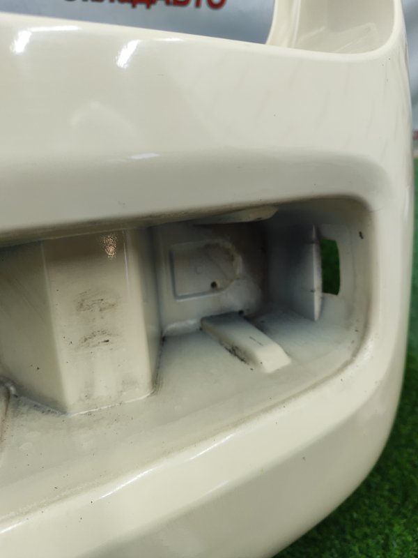 Бампер NISSAN Cube 2007 BZ11