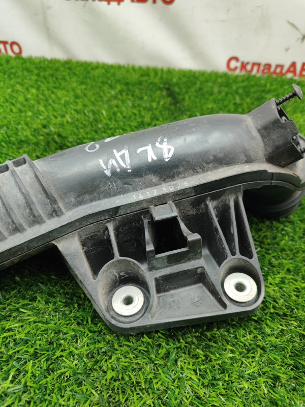 Патрубок интеркулера Audi A4 2010 8KС