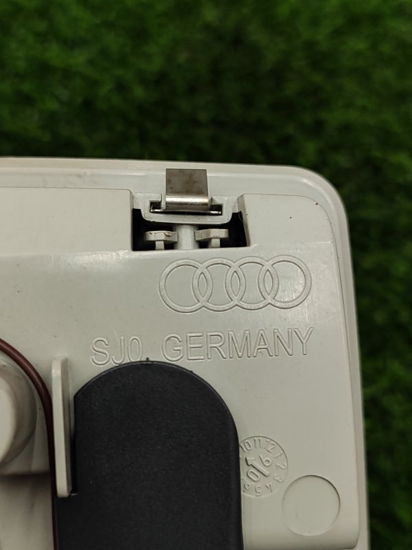 Плафон подсветки салона Audi A4 2006 8ED