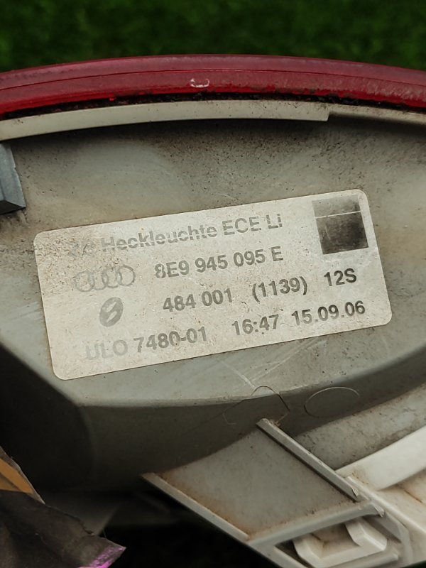 Фонарь наружний Audi A4 2006 8ED
