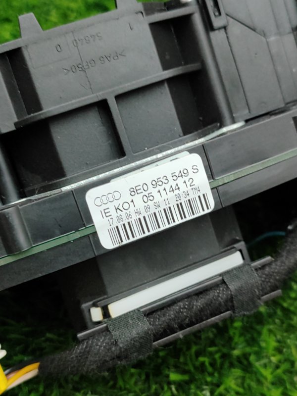 Блок подрулевых переключателей Audi A4 2006 8ED