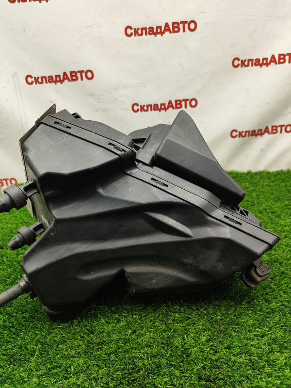 Корпус воздушного фильтра Audi A4 2010 8KС