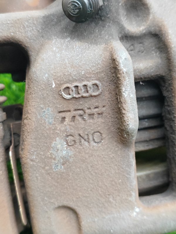 Суппорт тормозной Audi A4 2010 8KС