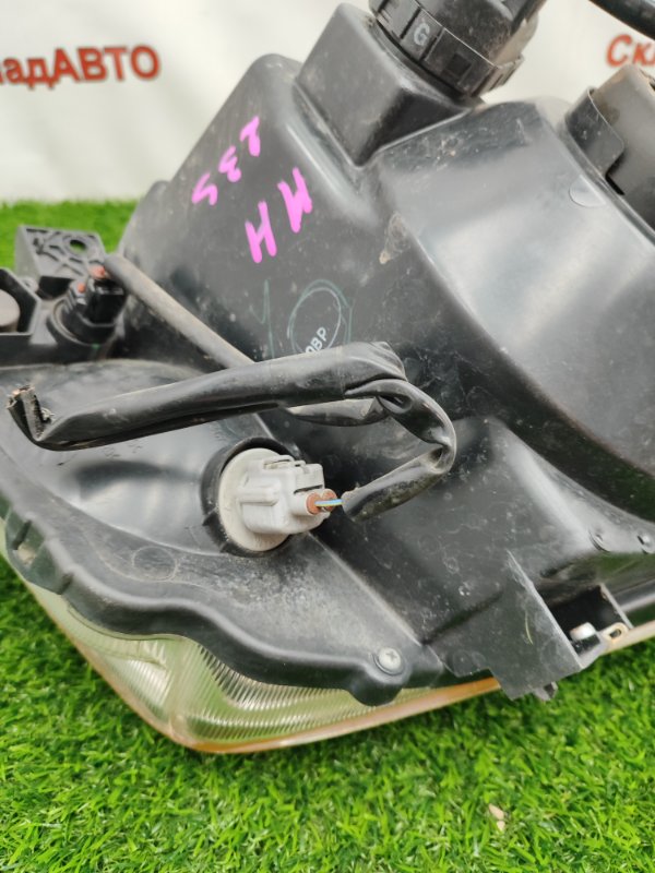 Фара галогеновая Suzuki Wagon R 2010 MH23S