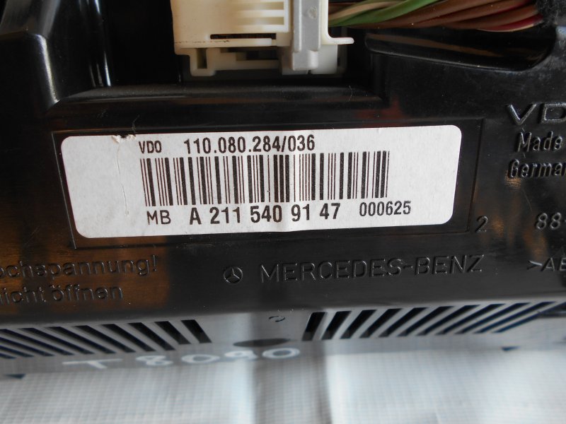 Панель приборов Mercedes W211