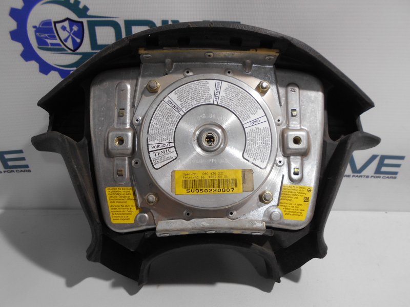 Подушка безопасности в руль Opel Omega B