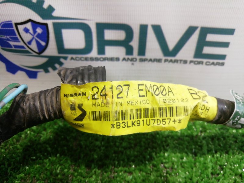 Проводка двери Nissan Tiida