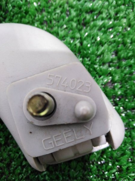 Ручка потолка Geely MK Cross