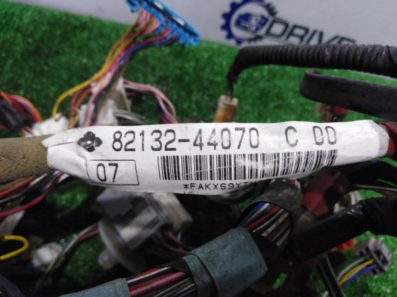 Коса (жгут) проводов панели Toyota Ipsum 1996 - 2001 SXM10