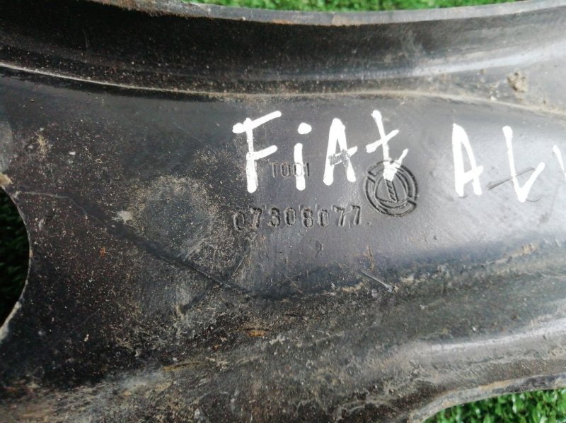 Рычаг подвески Fiat Albea