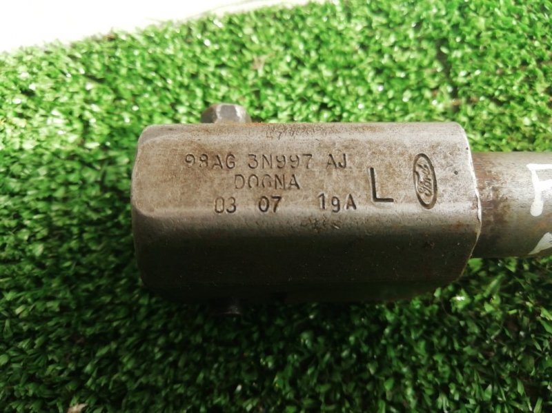 Вал рулевой Ford Focus 1