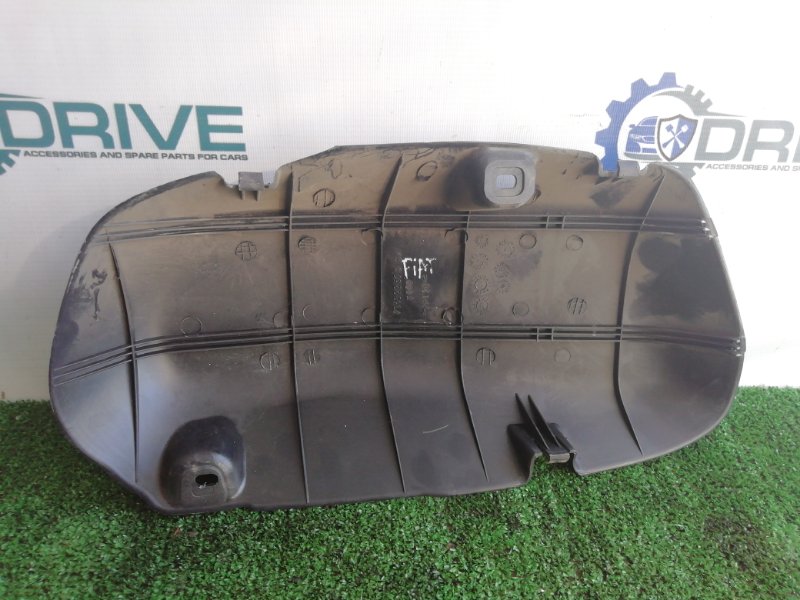 Накладка крышки багажника Fiat Albea
