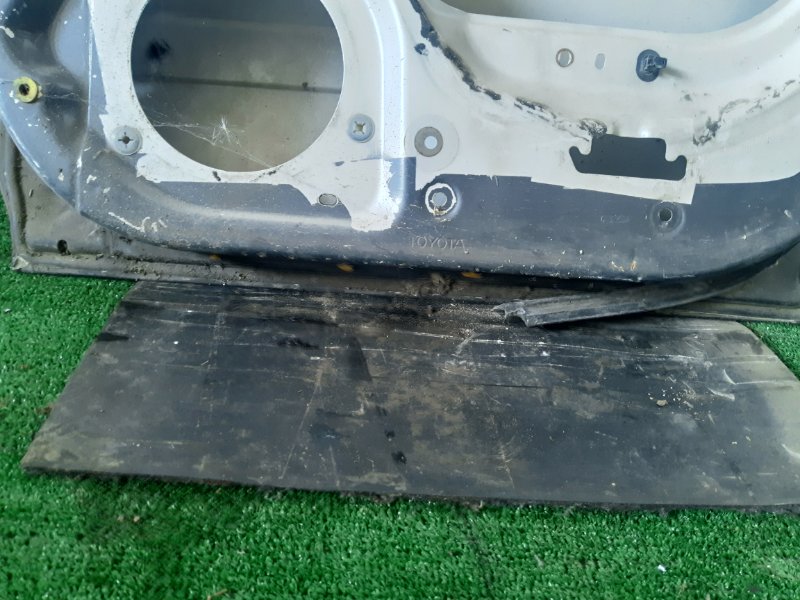 Дверь Toyota Corona ST190