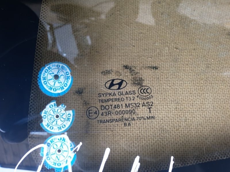 Стекло боковое Hyundai i20 3 Door
