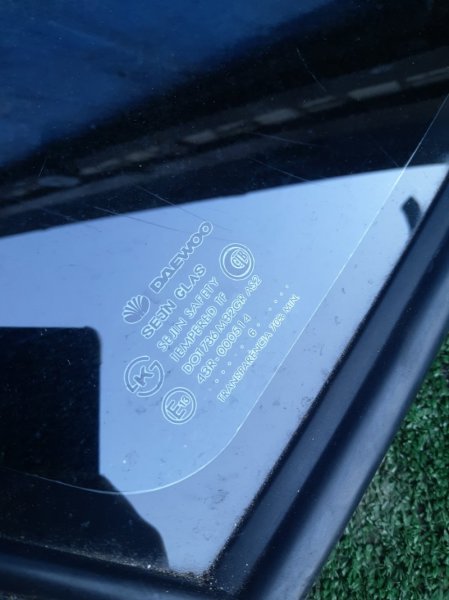 Стекло боковое Daewoo Nexia N100