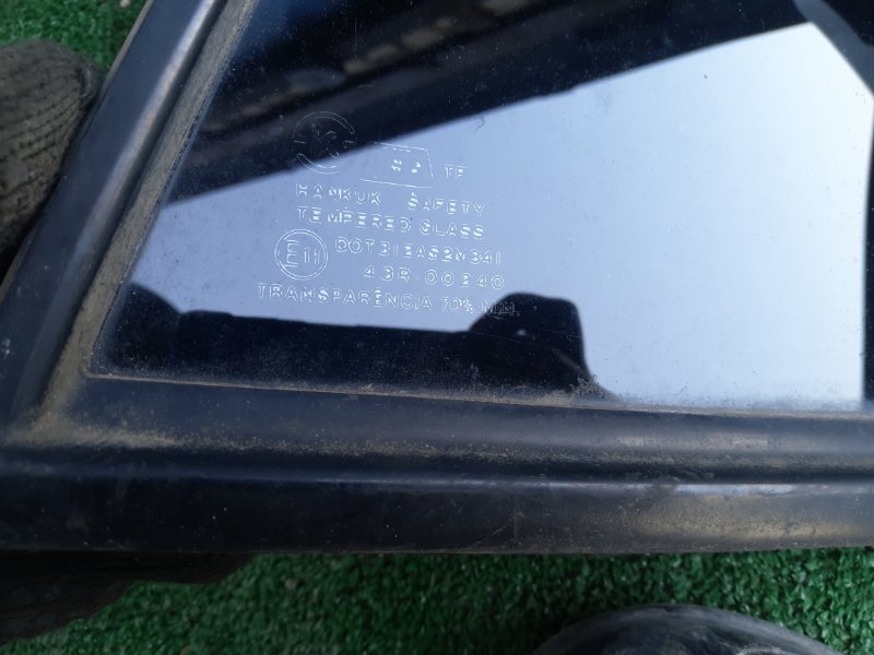 Стекло двери ( форточка ) Daewoo Nexia N100