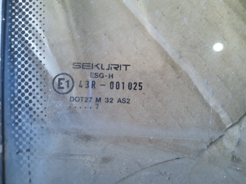 Стекло двери Opel Omega A