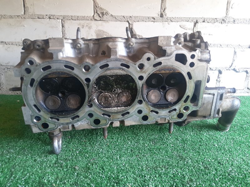 Головка блока цилиндров Nissan