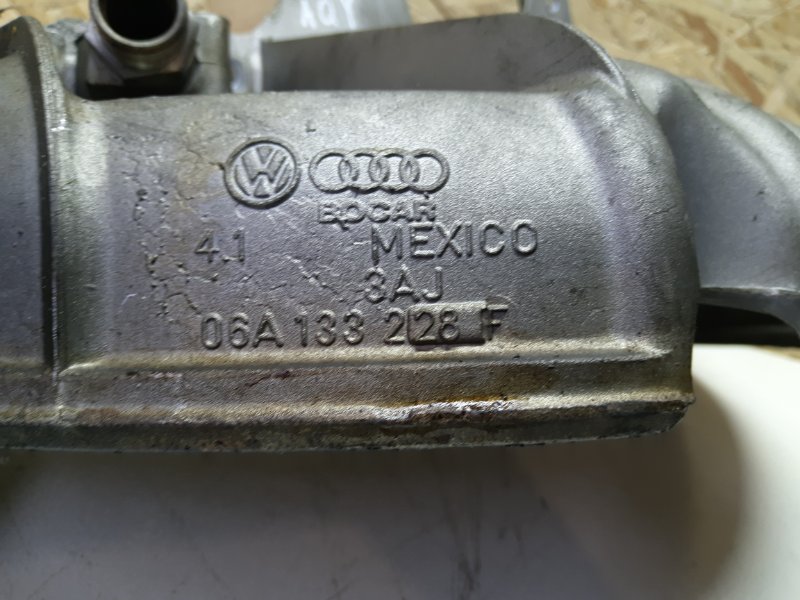 Кожух выпускного коллектора Volkswagen Golf 4, Bora, Octavia