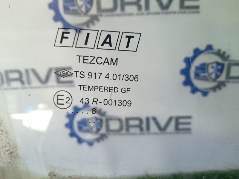 Стекло двери Fiat Albea