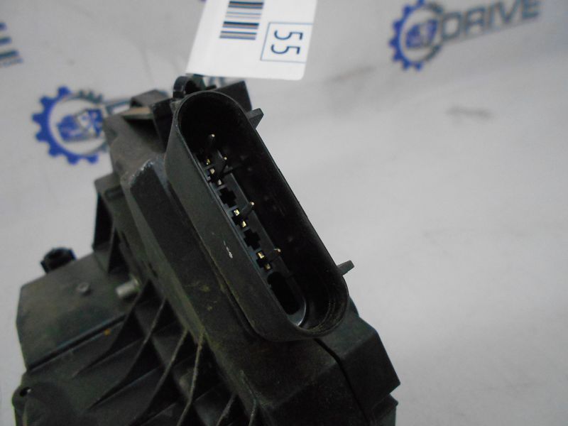 Замок двери Ford Focus 3 CB8
